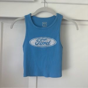 BUNDLE ITEMS | women’s size small-medium tops